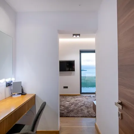 Blueline Alikész Potamú