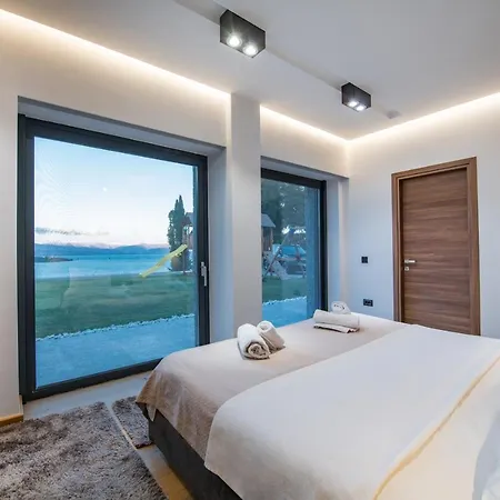 Blueline * Alykes Potamou